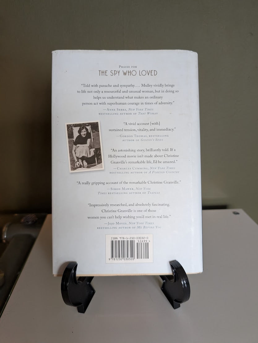 The Spy Who Loved - Claire Mulley